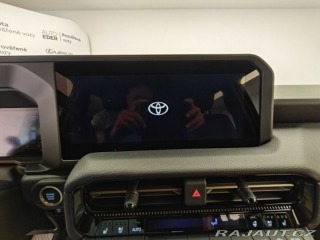 Toyota Land Cruiser 2.8L Diesel Executive 4x4 1800