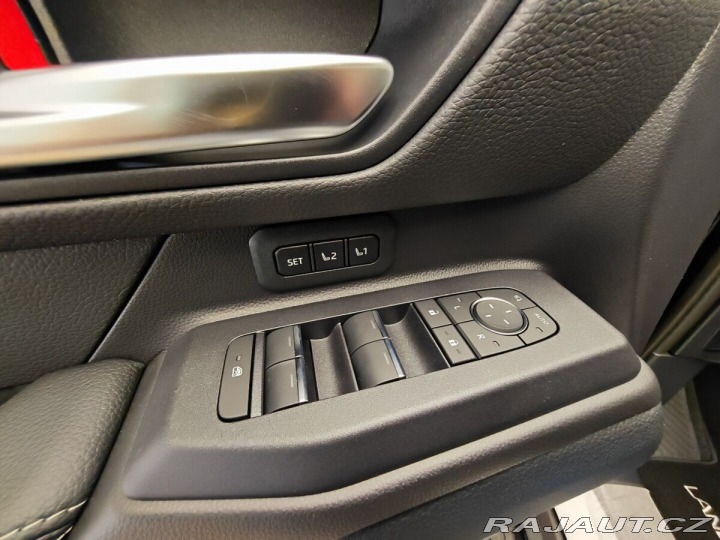 Toyota Land Cruiser 2.8L Diesel Executive 4x4 1800