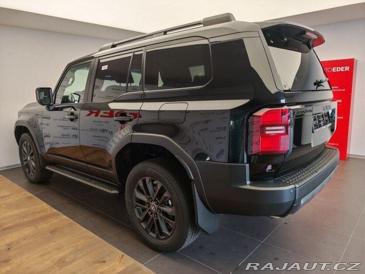Toyota Land Cruiser 2.8L Diesel Executive 4x4 1800