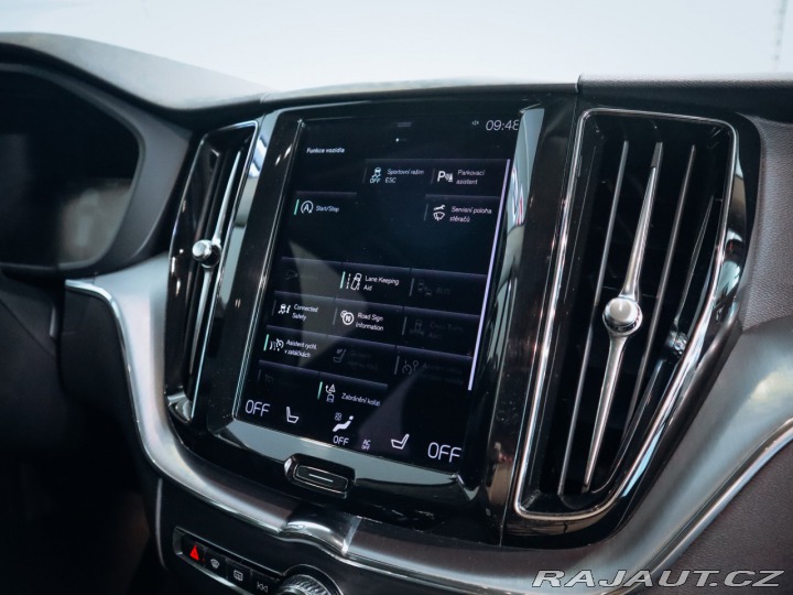 Volvo XC60 B4 AWD Momentum Pro 2021