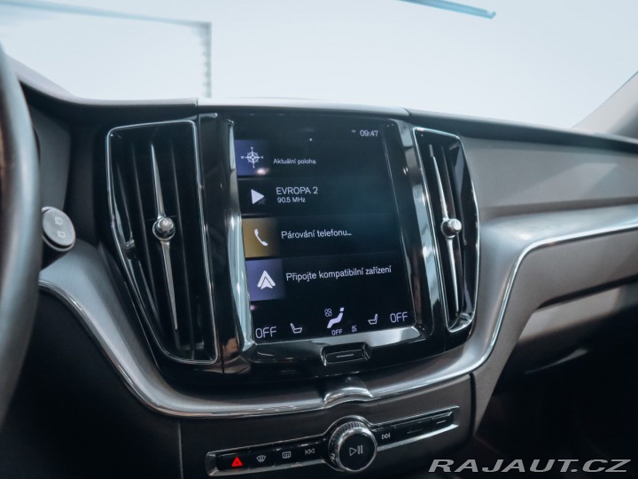 Volvo XC60 B4 AWD Momentum Pro 2021