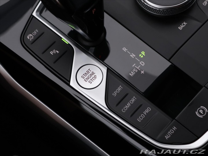 BMW 3 2,0 320d 140kW xDrive 1.M 2021