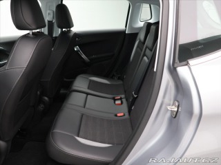 Peugeot 2008 1,2 VTi 60kW AT,Navi 2015