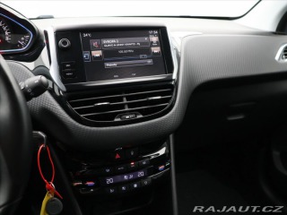 Peugeot 2008 1,2 VTi 60kW AT,Navi 2015