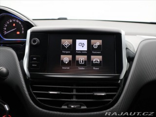 Peugeot 2008 1,2 VTi 60kW AT,Navi 2015