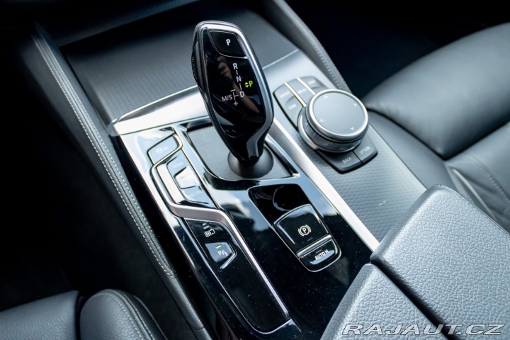 BMW 5 530e xDrive M-Packet/ Pl 2022