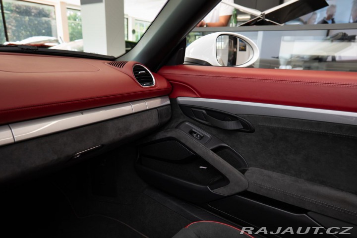 Porsche 718 718 Spyder PCCB/PPF/Záruk 2020