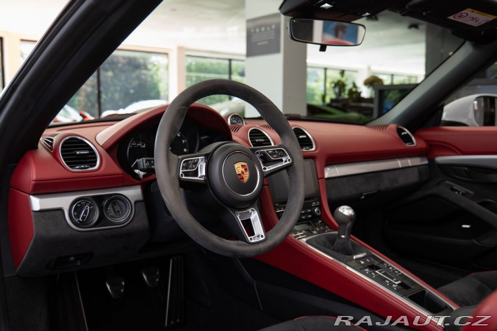 Porsche 718 718 Spyder PCCB/PPF/Záruk 2020