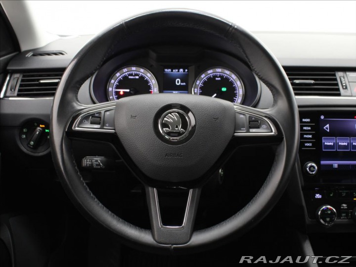 Škoda Octavia 2,0 TDi 135kW DSG 4x4 Sty 2020