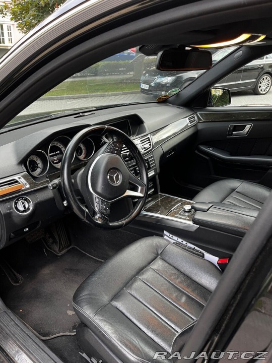 Mercedes-Benz E 2,2 E220cdi T 2014