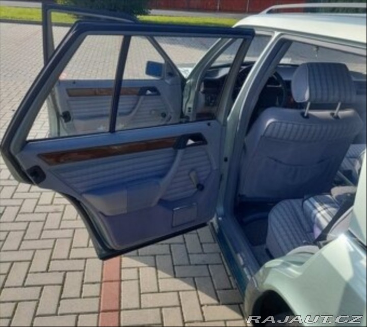 Mercedes-Benz S 2,0 124 200TE 1990