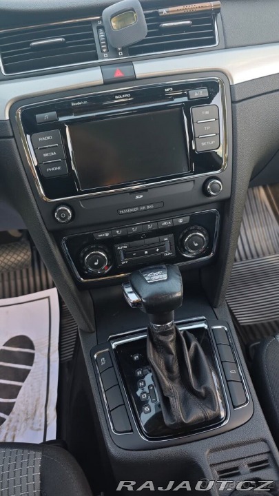 Škoda Superb 2,0 tdi 2012