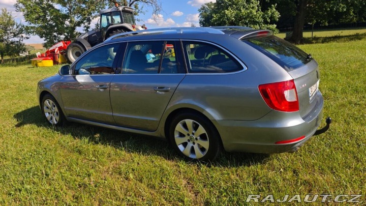 Škoda Superb 2,0 tdi 2012