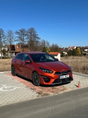 Kia Ceed 1,5   T-GDi 118 kW | 7DCT