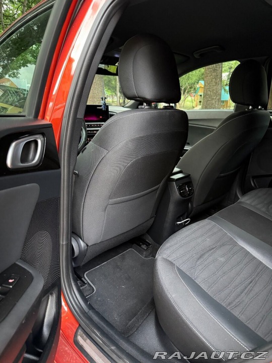 Kia Ceed 1,5   T-GDi 118 kW | 7DCT 1800