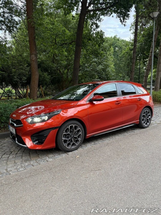 Kia Ceed 1,5 T-GDi 118 kW | 7DCT 1800