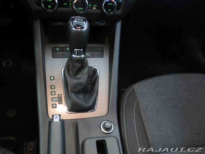 Škoda Octavia 2.0TDI,DSG,kamera,klim,na 2020