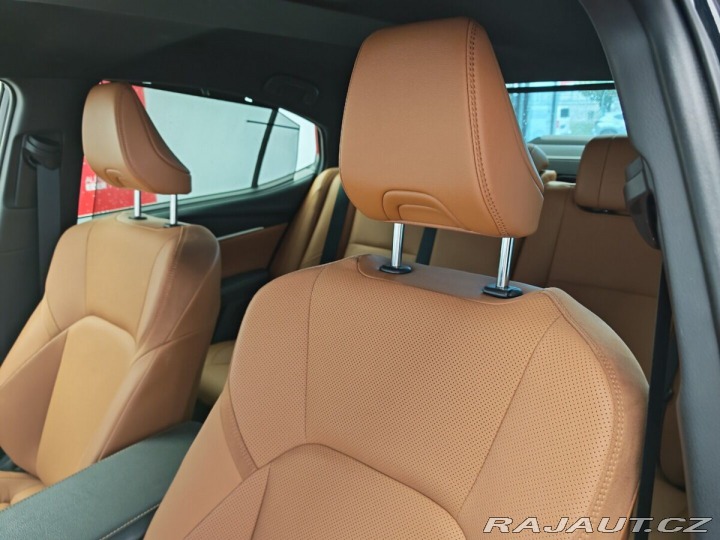 Toyota Camry 2.5 Hybrid Executive 2026
