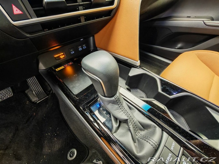 Toyota Camry 2.5 Hybrid Executive 2026