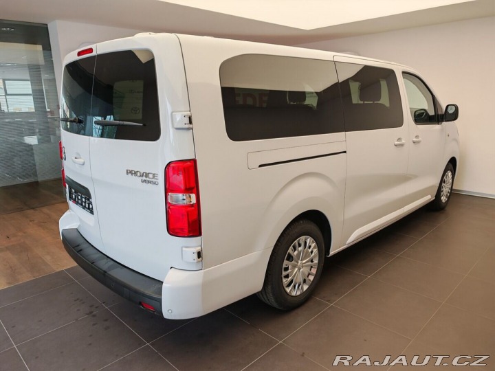 Toyota ProAce Verso 2.0L Diesel 9S Business L 1800