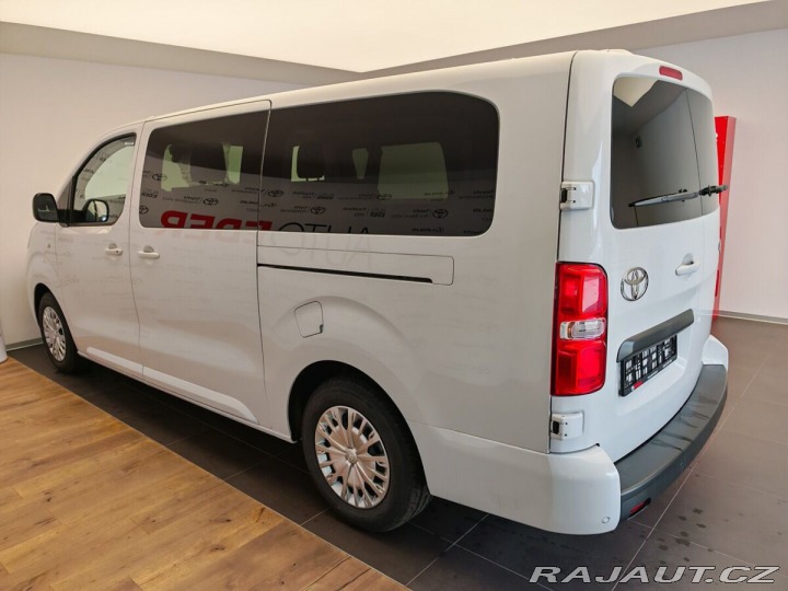 Toyota ProAce Verso 2.0L Diesel 9S Business L 1800