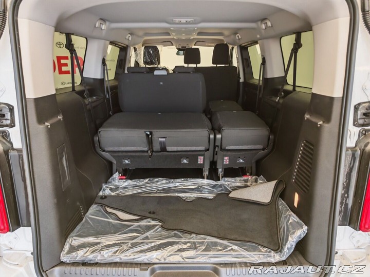 Toyota ProAce Verso 2.0L Diesel 9S Business L 1800