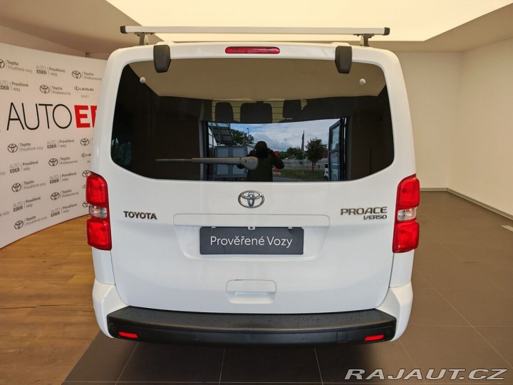 Toyota ProAce Verso Family 2.0 D 8AT L2 Comfo 2021