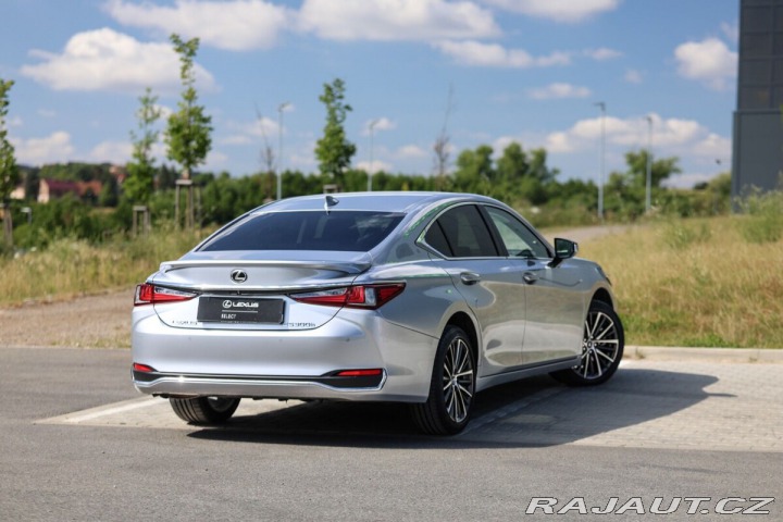 Lexus Ostatní modely ES 300h 300H 2,5 HEV BUSINESS EDI 2026