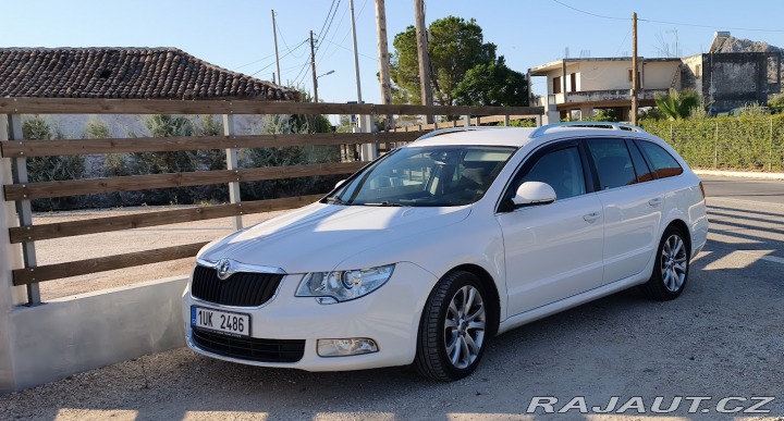 Škoda Superb II 2011