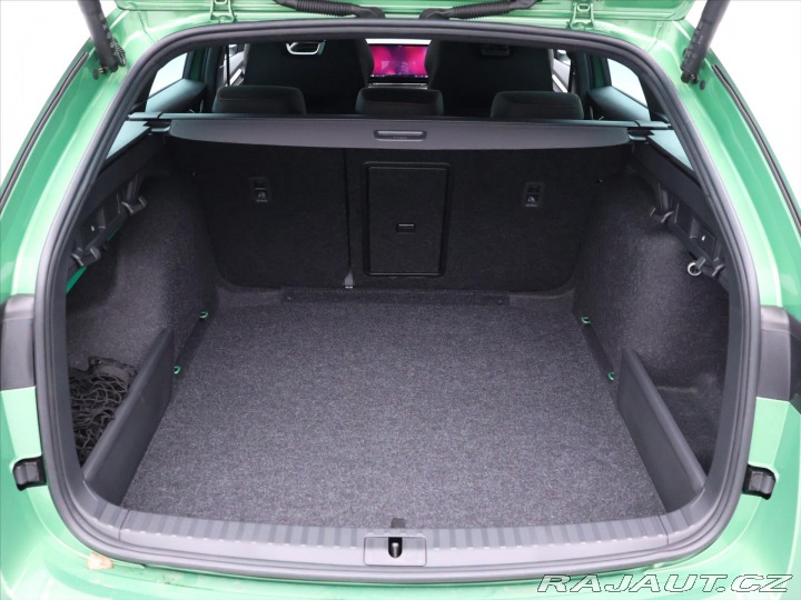 Škoda Octavia 2,0 TSI DSG RS DPH 1.maj 2026