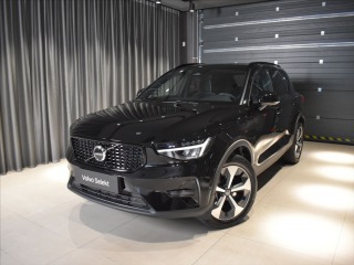 Volvo XC40 2,0 B4 Ultra Panorama,BLI