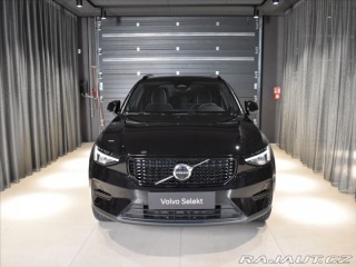 Volvo XC40 2,0 B4 Ultra Panorama,BLI 2025