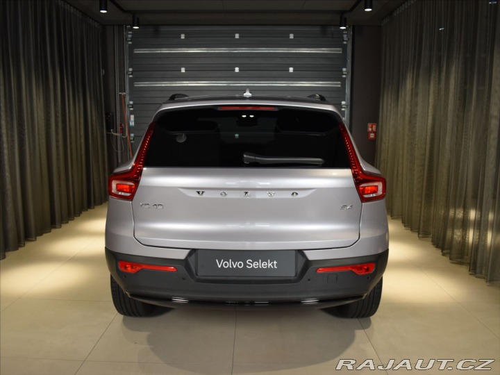 Volvo XC40 2,0 B4 Ultra Panorama,BLI 2025