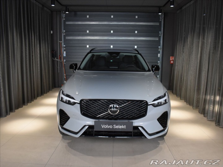 Volvo XC60 2,0 B5 AWD PLUS BLIS,Bezk 2025