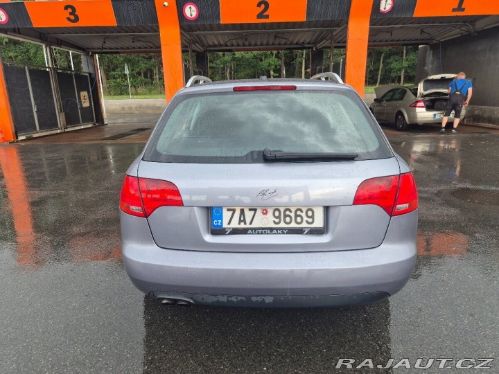 Audi A4 2,0   b7 1800