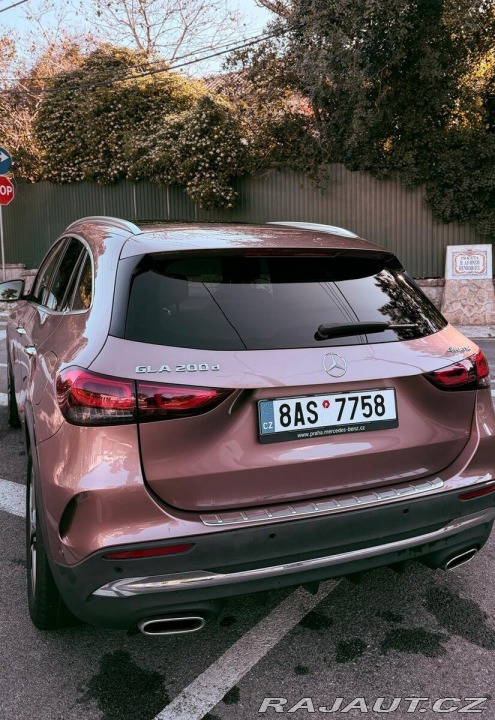 Mercedes-Benz GLA 2,0   200 d 4MATIC AMG Li 1800