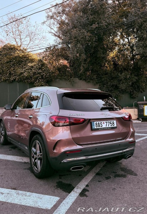 Mercedes-Benz GLA 2,0   200 d 4MATIC AMG Li 1800