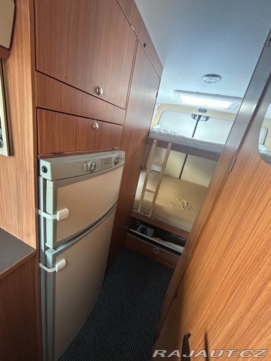 Mercedes-Benz Sprinter Obytný automobil ADRIA 2011