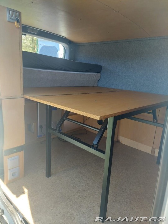 Renault Trafic Obytná dodávka 2013