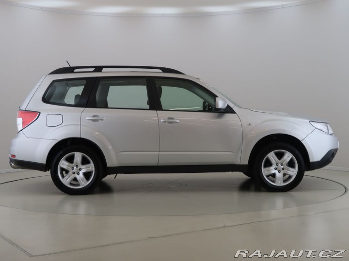 Subaru Forester 2.0,110KW,4x4,Automat,Taž 2010