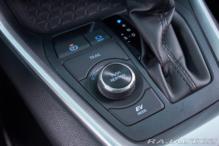 Toyota RAV4 2.5 HV E-CVT 2020