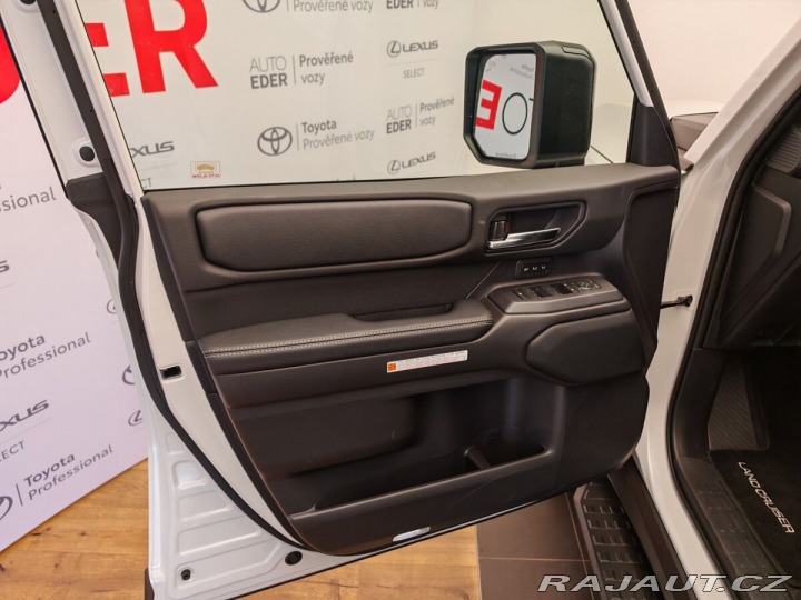 Toyota Land Cruiser 2.8 D-4D 204 k Executive 2025