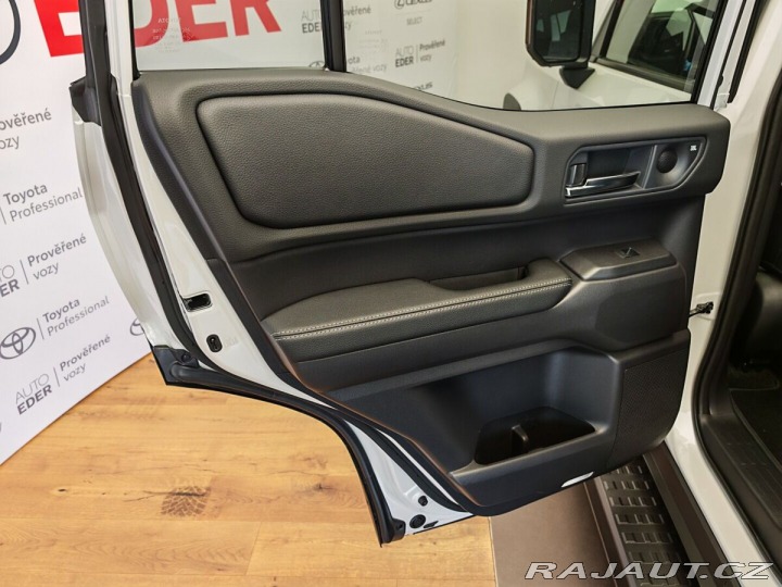 Toyota Land Cruiser 2.8 D-4D 204 k Executive 2025