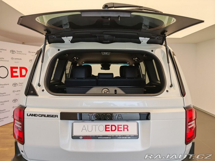 Toyota Land Cruiser 2.8 D-4D 204 k Executive 2025