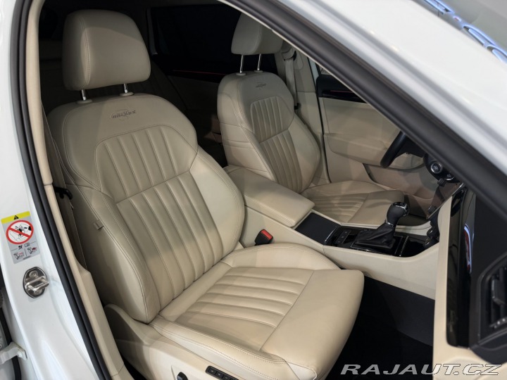 Škoda Superb kombi 2.0TDI 140kW 4x4 L& 2018
