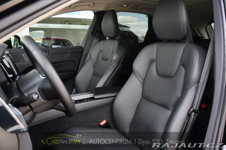 Volvo XC60 2.0T8 R-Desing RECHARGE 2023