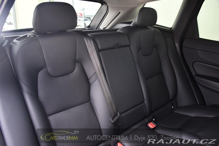 Volvo XC60 2.0T8 R-Desing RECHARGE 2023