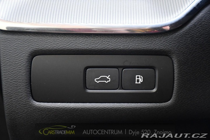Volvo XC60 2.0T8 R-Desing RECHARGE 2023
