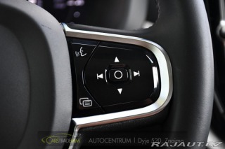 Volvo XC60 2.0T8 R-Desing RECHARGE 2023