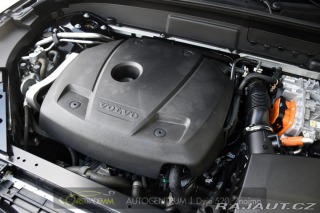 Volvo XC60 2.0T8 R-Desing RECHARGE 2023